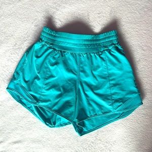 lululemon hotty hot shorts 4 inch